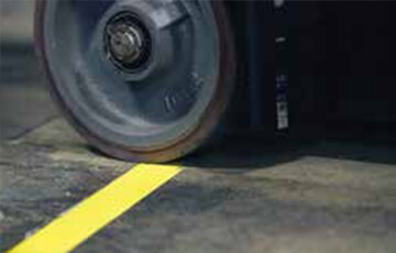 Resists lifting from forklift traffic - 3M Tape 971